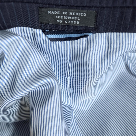 Tommy Hilfiger Sport Coat Mens 44S Navy Pinstriped 100% Wool Quiet Luxury NWT - Picture 9 of 10